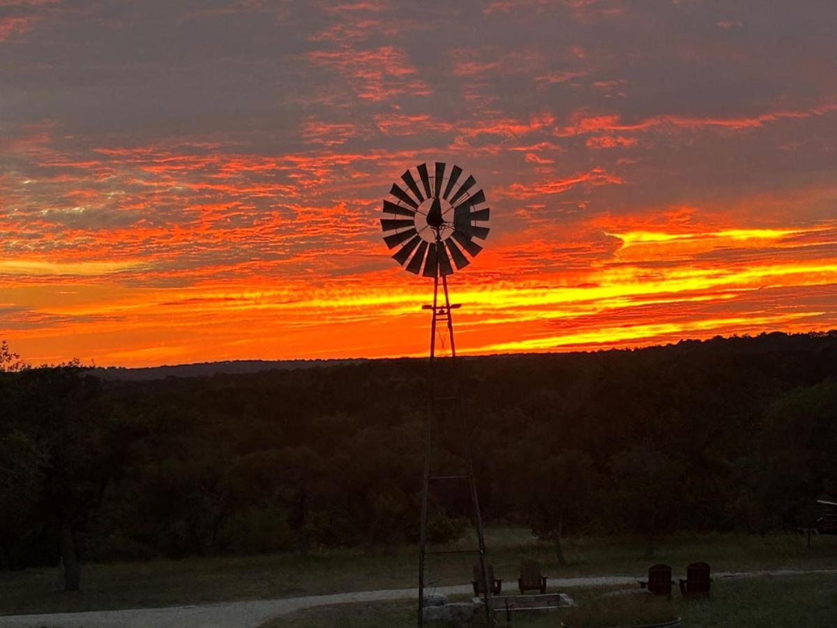 Inn At Sunset Mill Ranch Wimberley Buitenkant foto