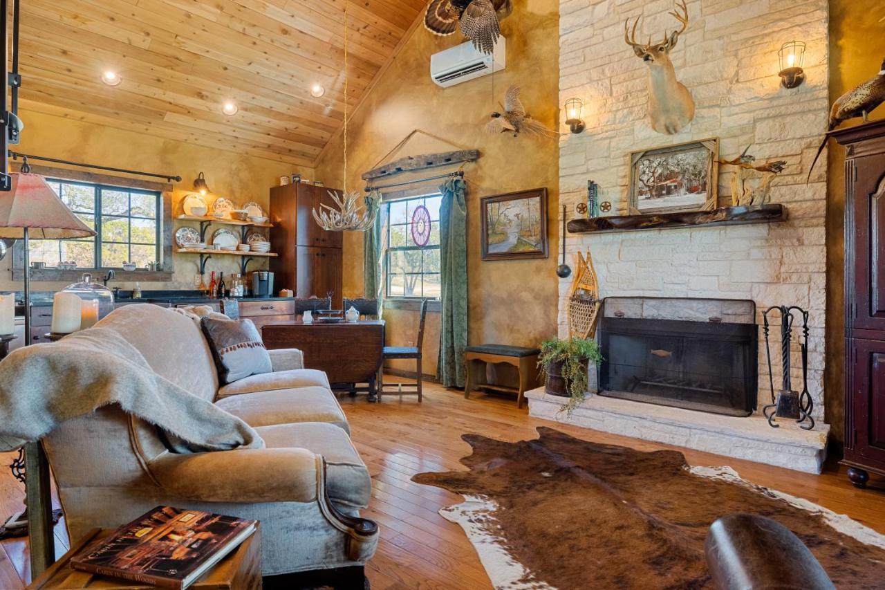 Inn At Sunset Mill Ranch Wimberley Buitenkant foto