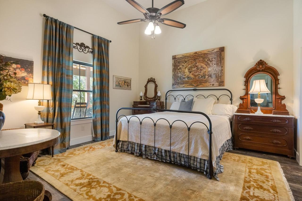 Inn At Sunset Mill Ranch Wimberley Buitenkant foto